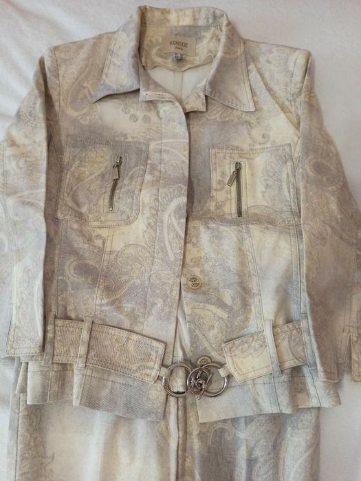 Дамски костюм Kensol