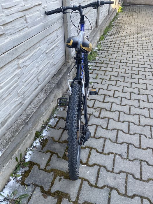 Vand bicicleta giant boulder