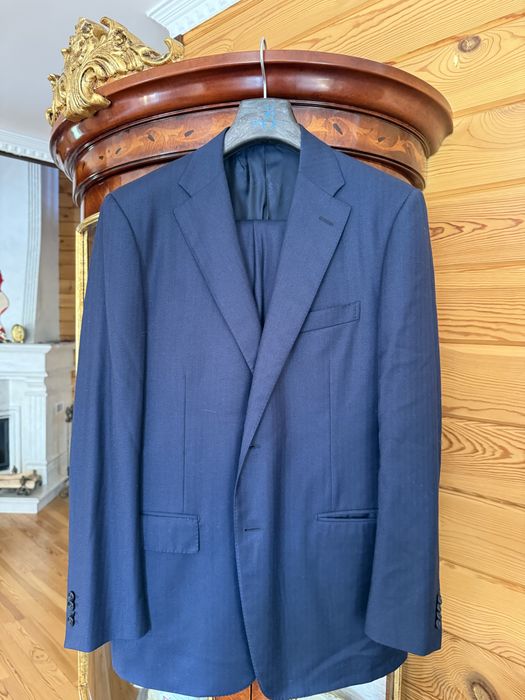 Костюмы Corneliani