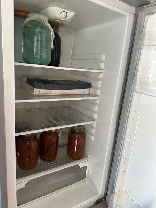 Срочно Продам б/у холодильник