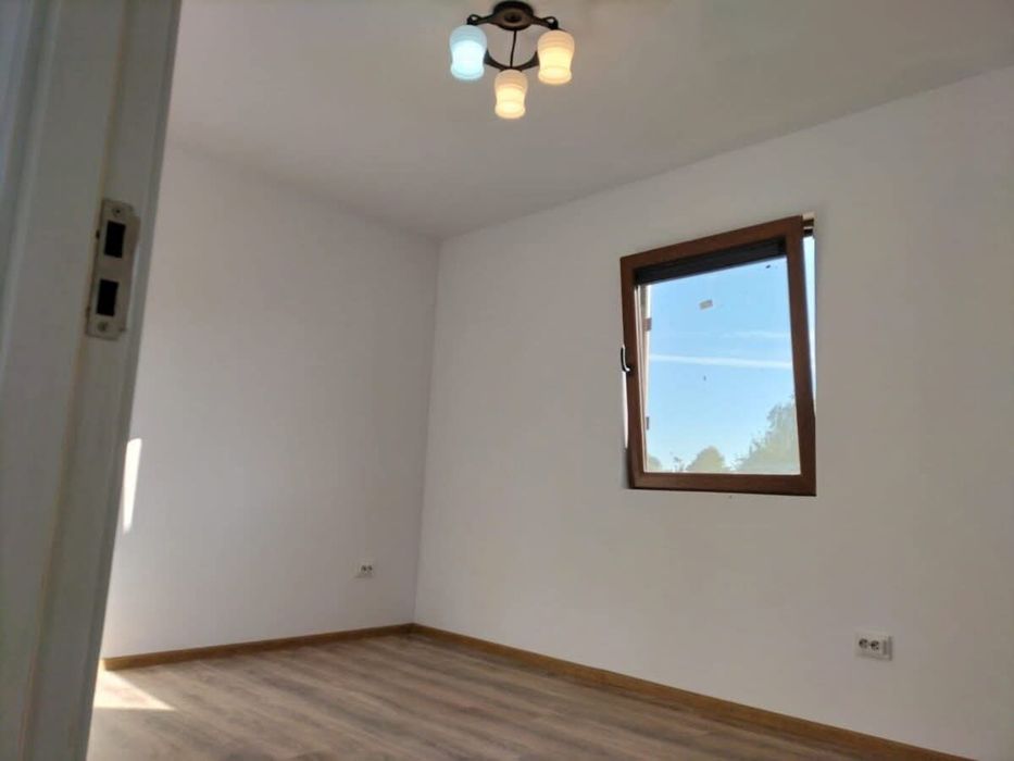 Vand casute modulare din panouri termoizolante 8 x 8m