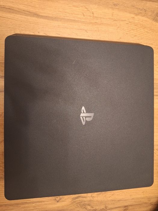 продам или обменяю ps4 slim