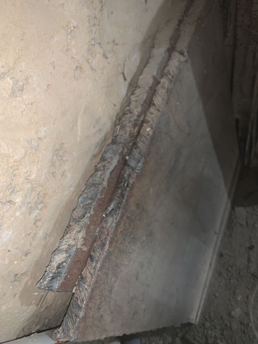 Лист Б/У . сотилади Продается