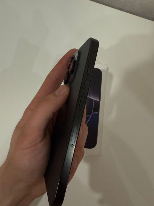 iPhone 16 Pro 256/94% физ+есим