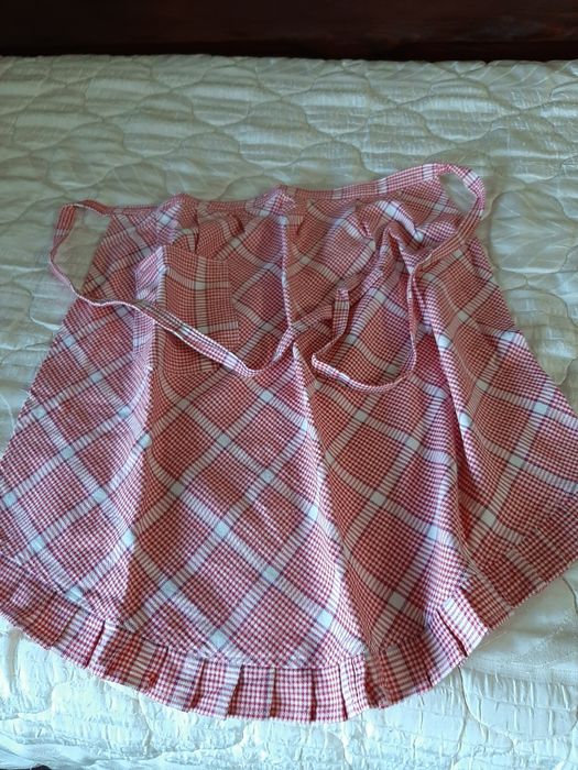 Престилки домакински НОВИ; Жилетки - Нови