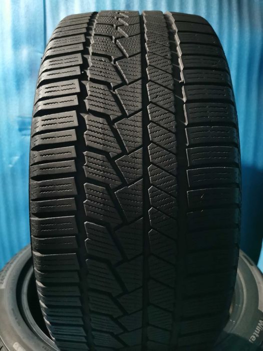 245/40 R19 - 275/35 R19 - continental runflat m+s 4 bucati 2 marimi