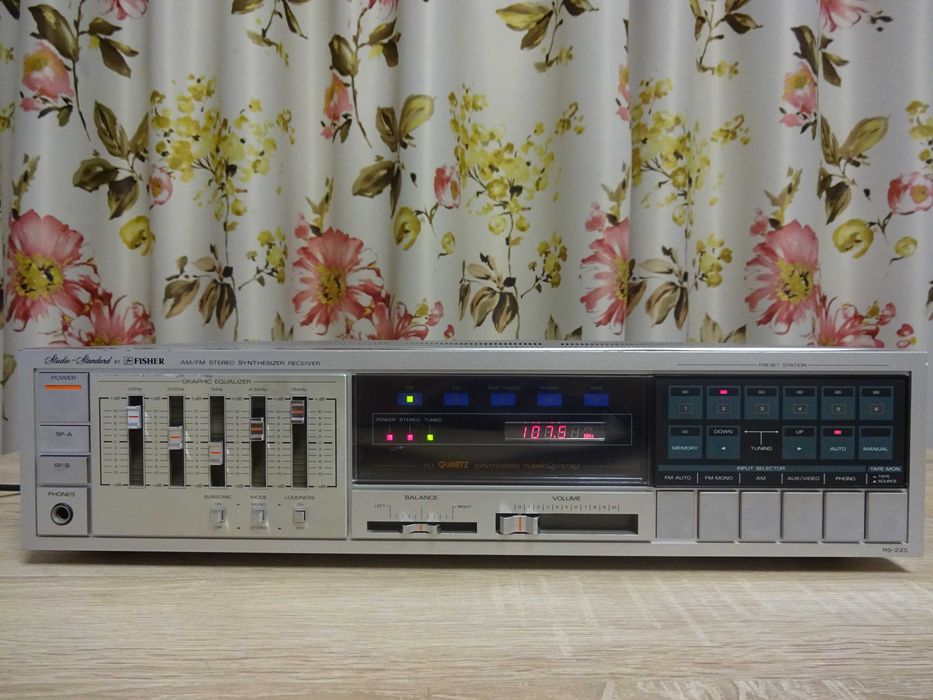 Amplituner Fisher RS-225
