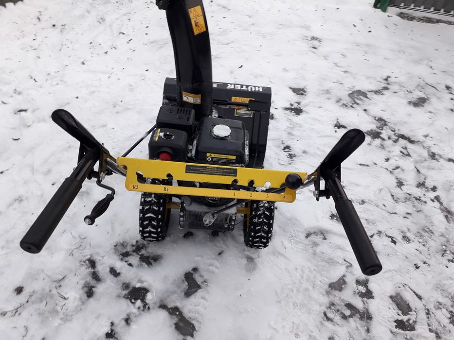 Снегоуборочная машина