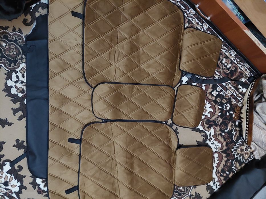 Продам чехлы на автомобиль