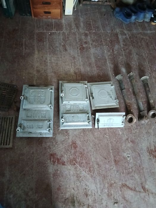 Vând motor,folie aluminiu  si altele