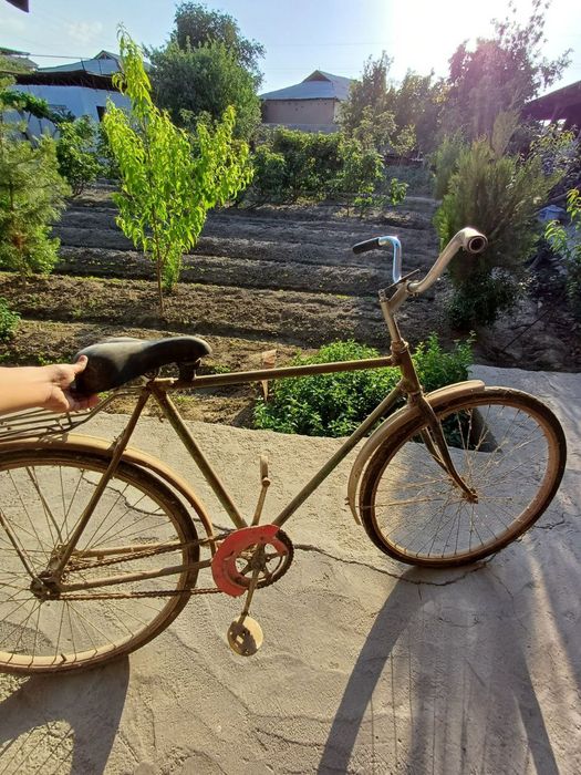 Велосипед Урал & Кама & 2 маленьких велика и самокат маленький. б/у