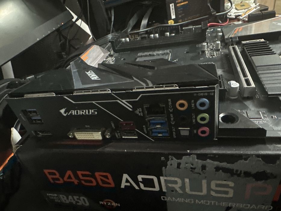 Placa de baza b450 aorus pro