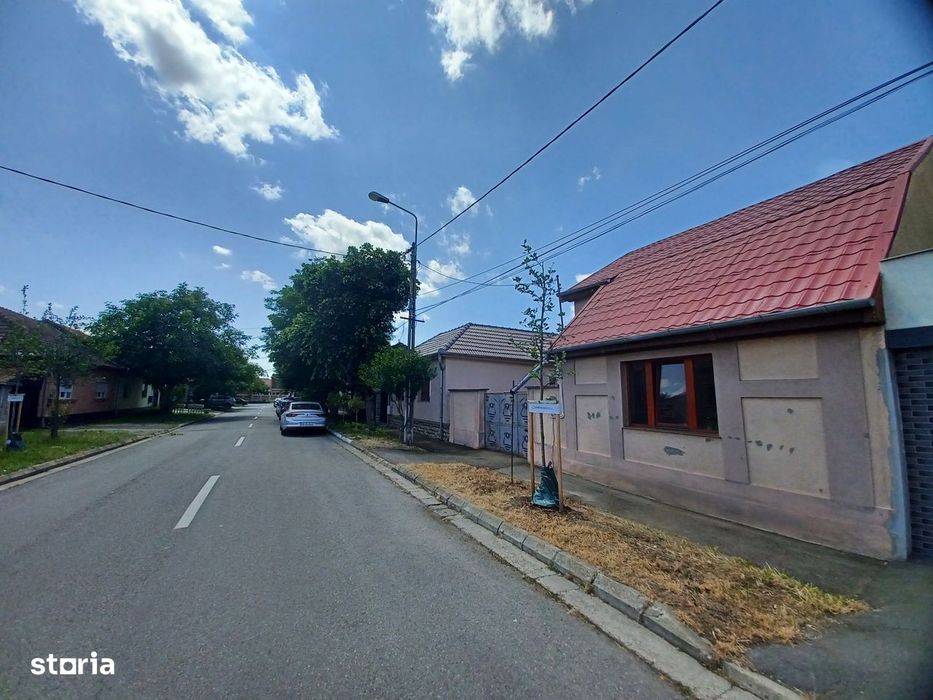 Casă, 500 mp, Muntele Găina. 600 E/lună (neg). Comision 0.