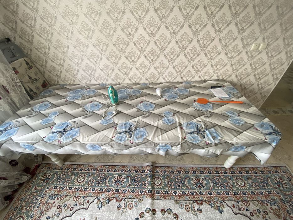 Продаю стол раздвижной