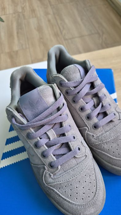 Adidasi Forum Bold