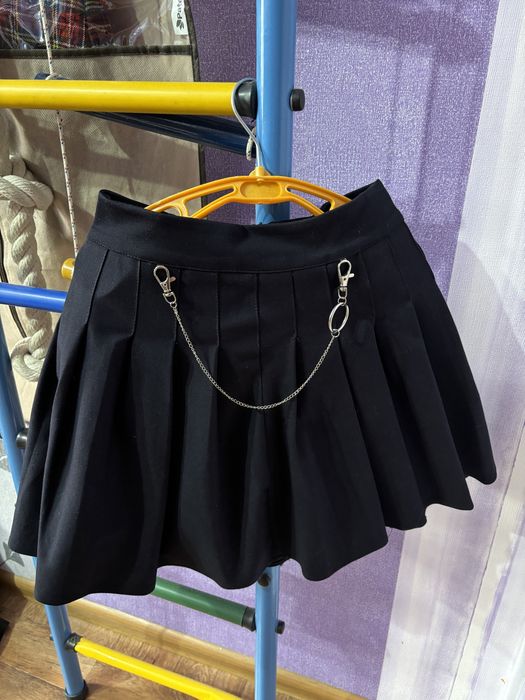 Школа! Одежда на девочку в отличном состоянии