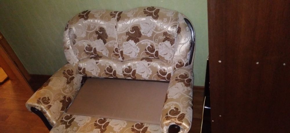 Продам диван б/у в отличном состоянии