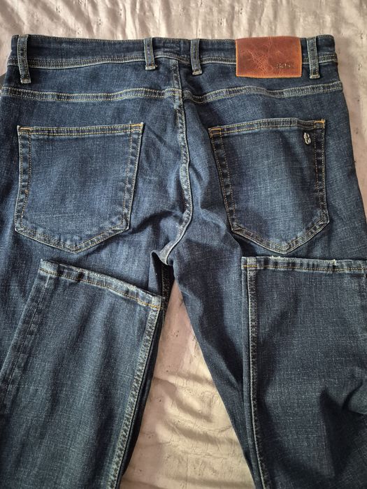 Hugo Boss, blugi bărbătești , marimea 33