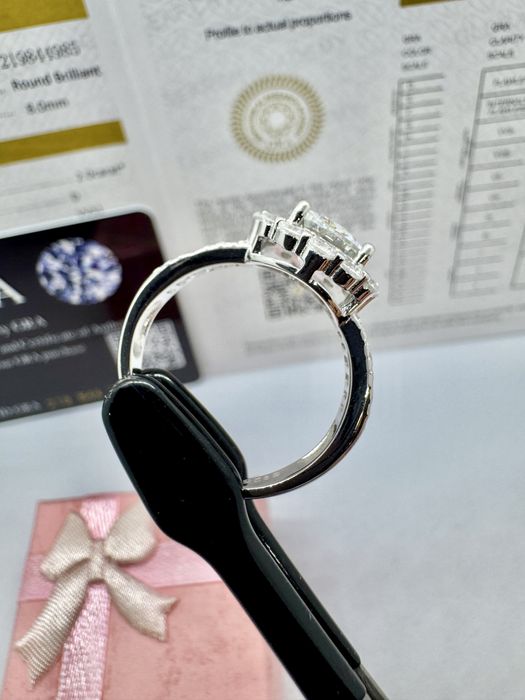 Сребърен пръстен с мойсанит (Диамант) 2 карата