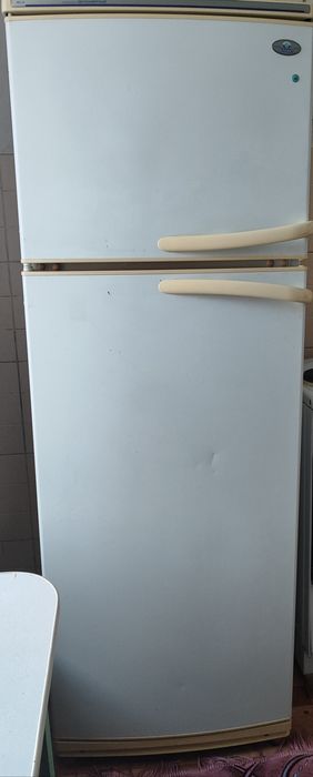 Продам холодильник