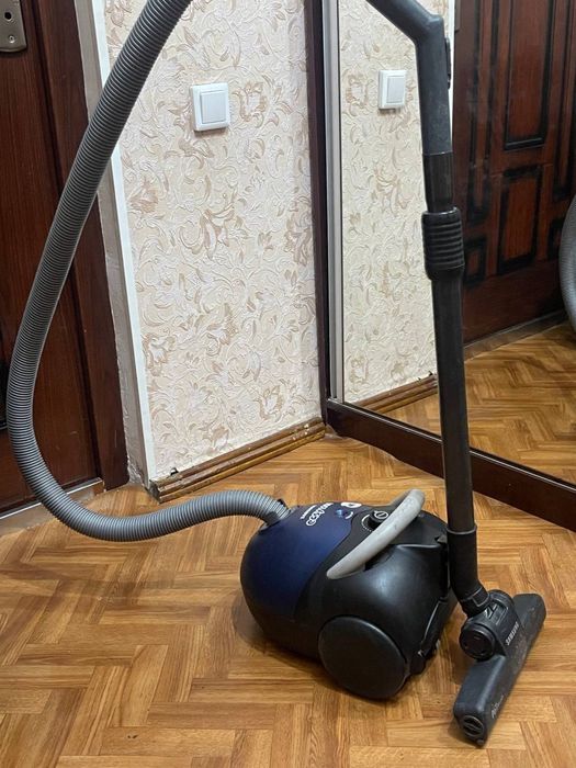 Продам пылесосы свои