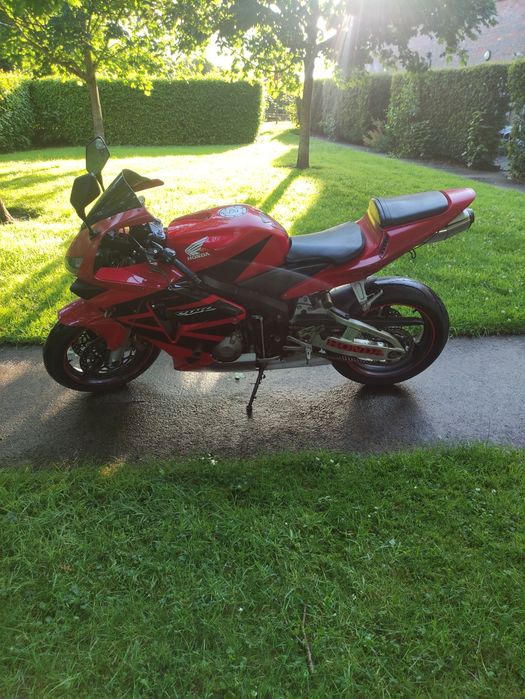 Vând Honda CBR 600rr