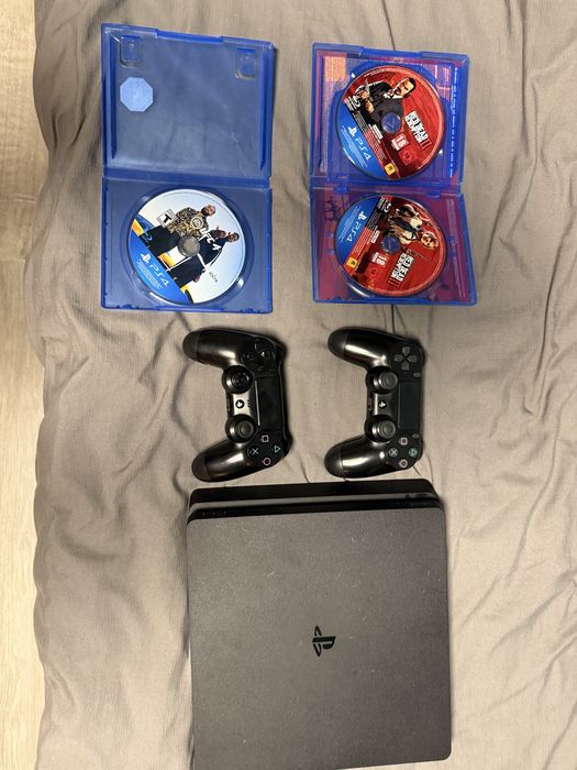 Продается PS4 fat