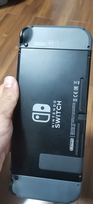 Vând consola Nintendo swich utilizat