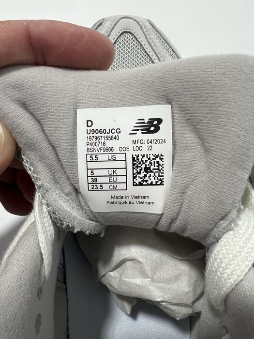 New balance 9060  marime 38 masura talpa 23,5