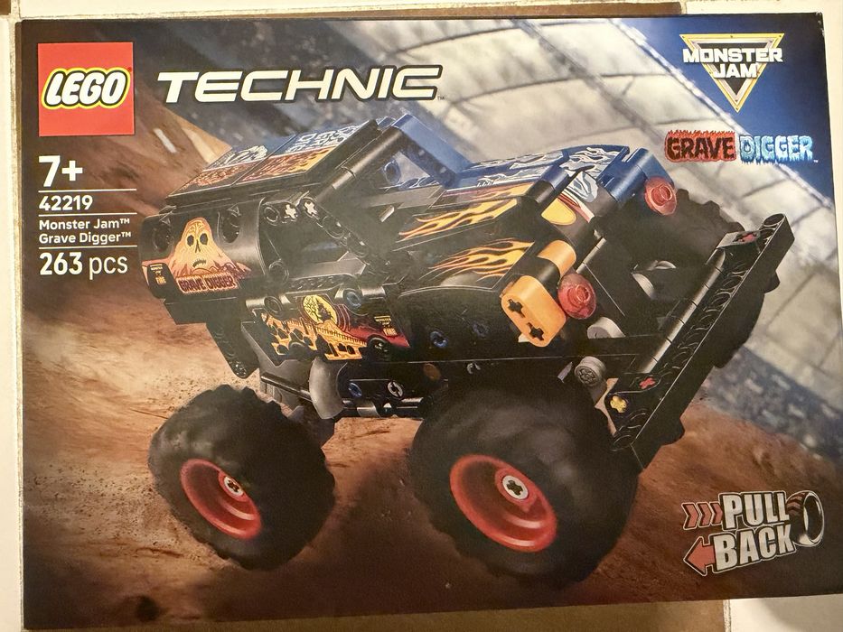 Lego technic 42219 и 42167 - нови, неразопаковани