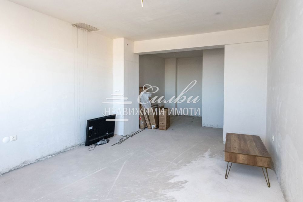 Продава се Двустаен апартамент в Шумен, Добруджански - 72 кв.м за 1183 €/кв.м - Снимка #2