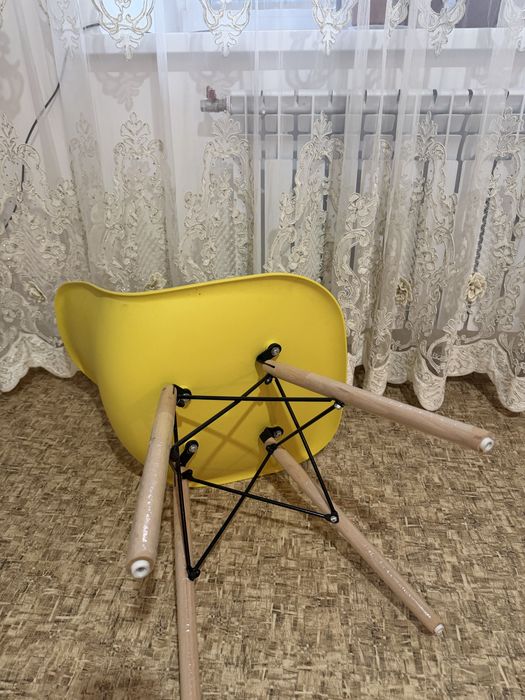 Продам стулья 2 штук