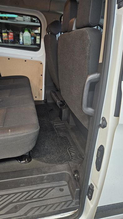 Седалка за Ford Transit Custom