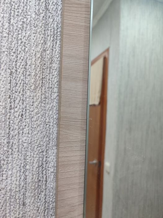 Настенная зеркало , зеркало