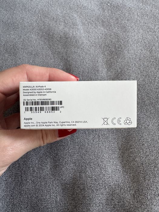 Безжични слушалки Airpods 4 неразопаковани