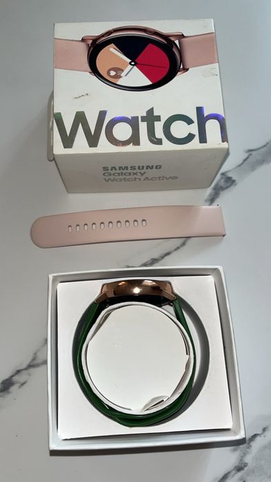Продам Samsung Galaxy Watch Active (Rose Gold)