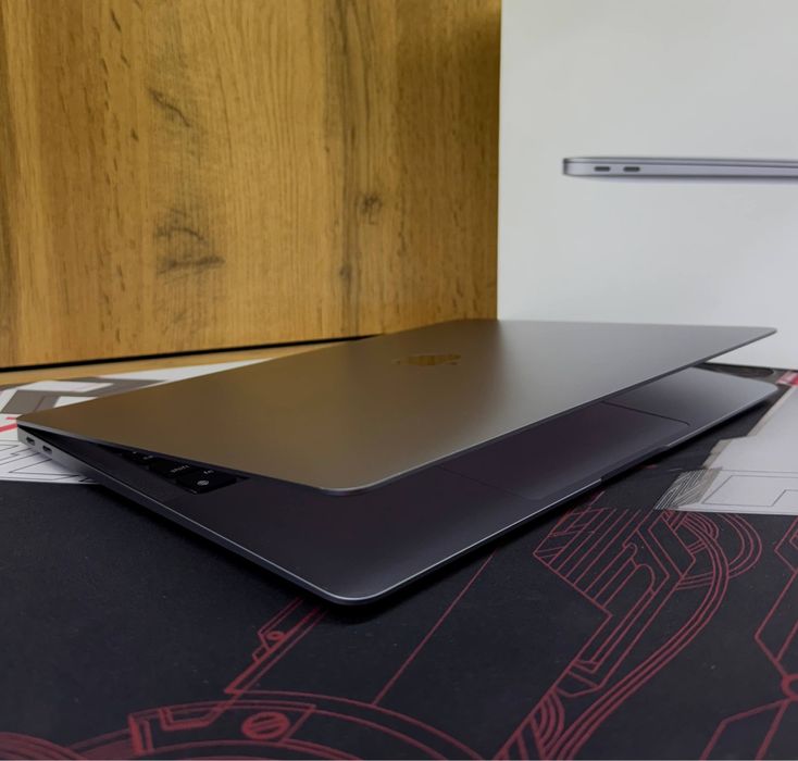 MacBook M1 Air ideal 10/9