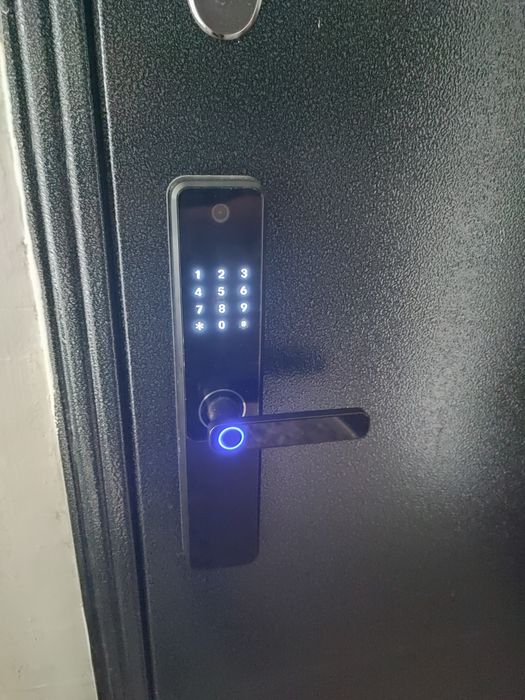 Без ключевой доступ. Часы сутки