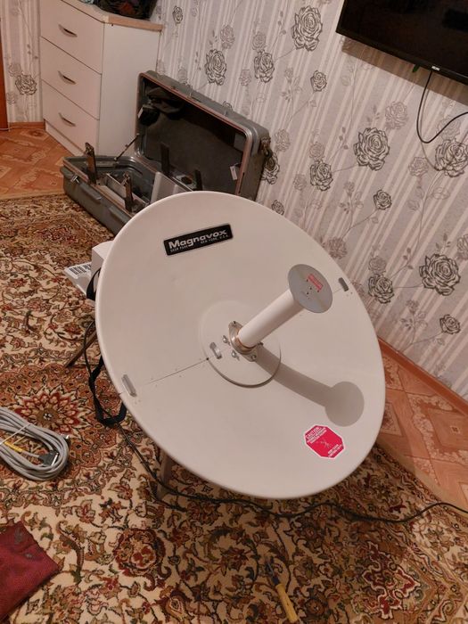 Продам спутниковый телефон