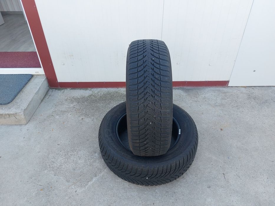 125 lei bucata! Doua anvelope M+S/IARNA 205 60 16 Michelin