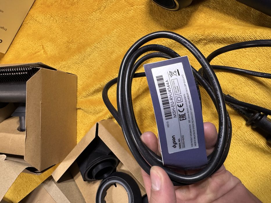 Uscator Par Dyson Supersonic nou Cutie