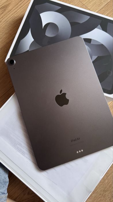 Продам Apple Ipad Air 5 64 gb