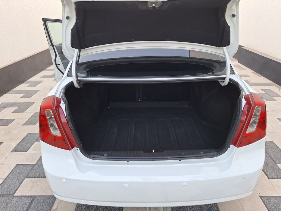 Срочно!!! Продаётся Lacetti 1.8