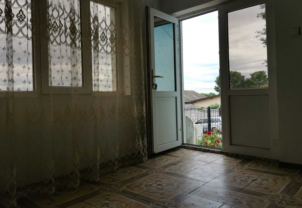 Casa renovata 172 mp + teren  1365 mp in Racarii de sus, oras Filiasi