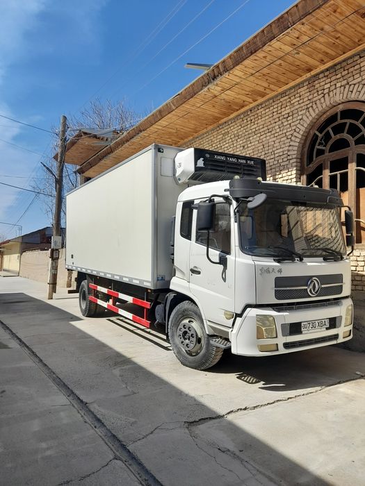 Грузовой Dongfeng