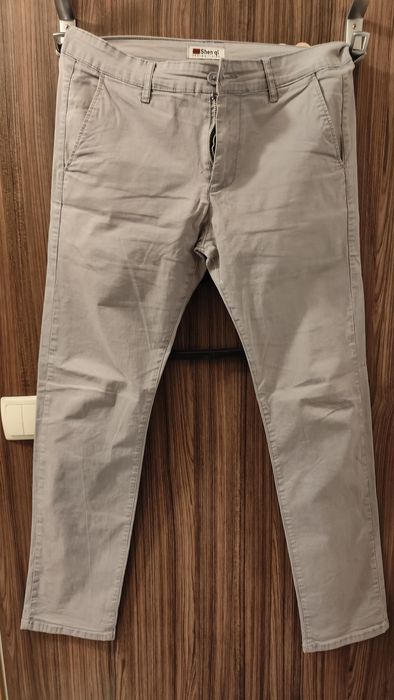 Мъжки Панталон и дънки, размер 33, всеки по 5 евро, общо двата за 8