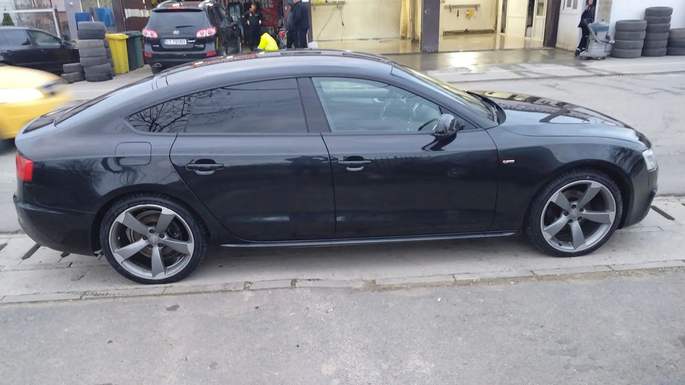 Audi A5 Adrenalină Sport și Eleganță