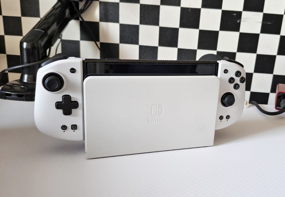 Nintendo Switch OLED + Чип Picofly + Mobapad M6 HD + 8BitDo Adapter 2