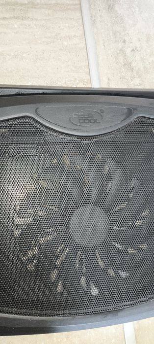 Подставка под ноутбук