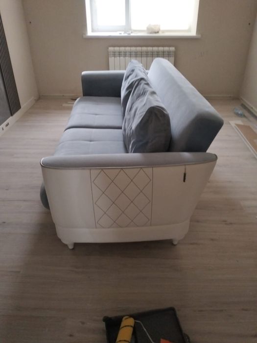 Диван в хорошем состоянии